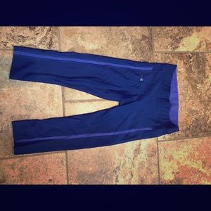 Under Armour women’s size small